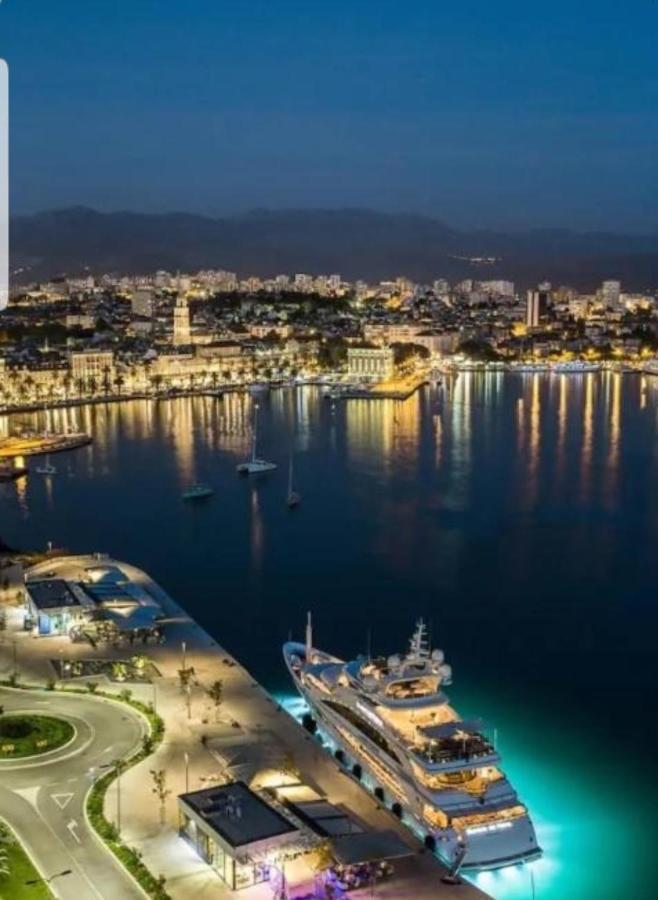 Apartman Mia With Pool1 Σπλιτ Εξωτερικό φωτογραφία