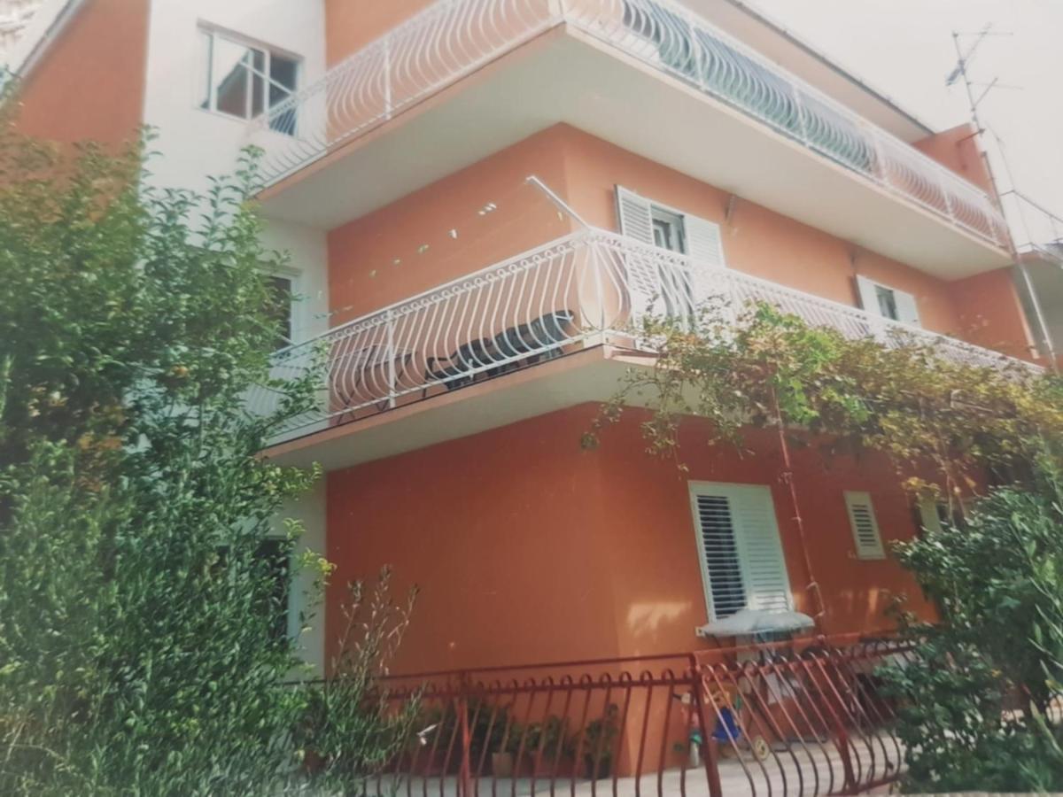 Apartman Mia With Pool1 Σπλιτ Εξωτερικό φωτογραφία