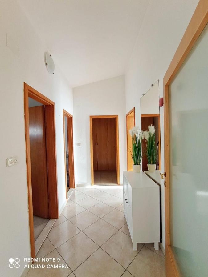 Apartman Mia With Pool1 Σπλιτ Εξωτερικό φωτογραφία