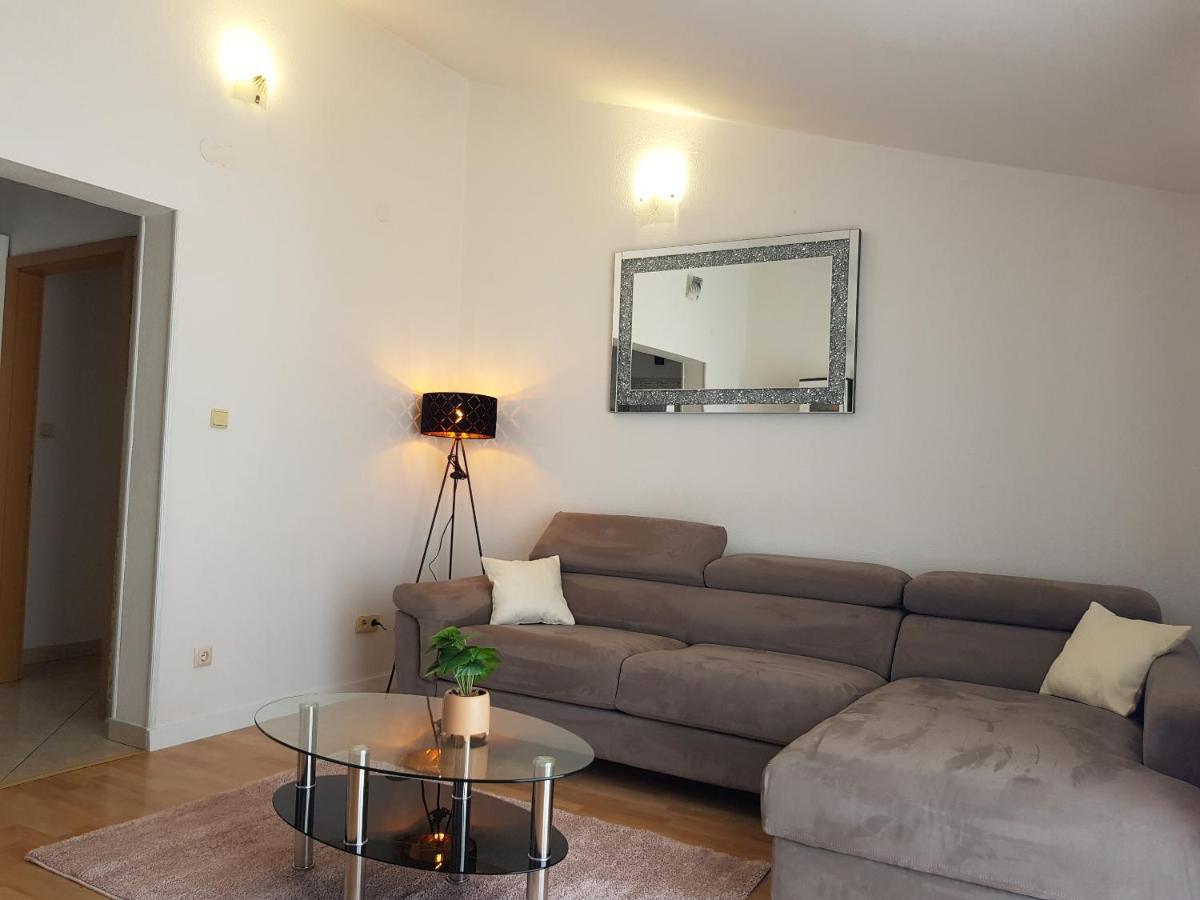 Apartman Mia With Pool1 Σπλιτ Εξωτερικό φωτογραφία
