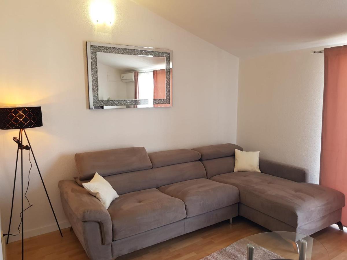 Apartman Mia With Pool1 Σπλιτ Εξωτερικό φωτογραφία