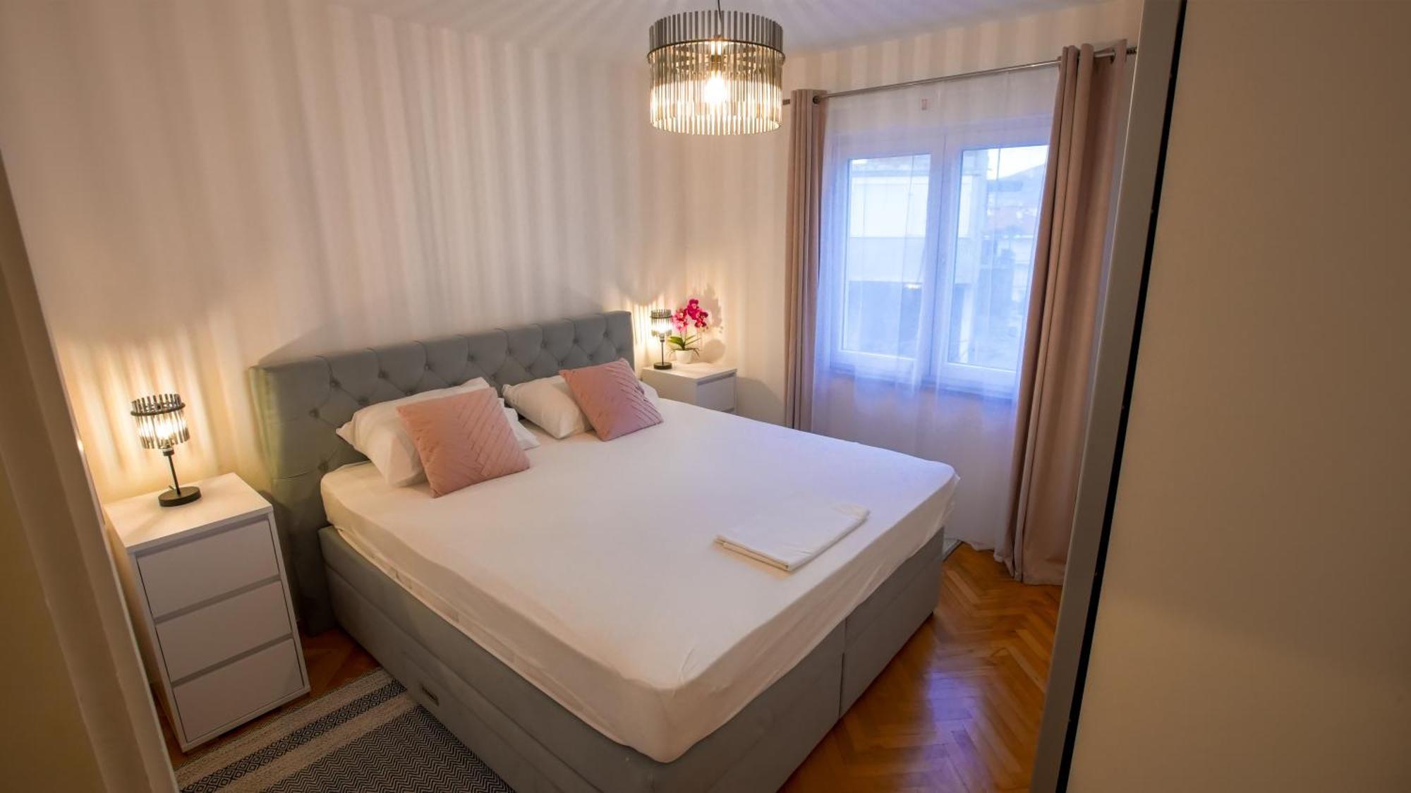 Apartman Mia With Pool1 Σπλιτ Εξωτερικό φωτογραφία
