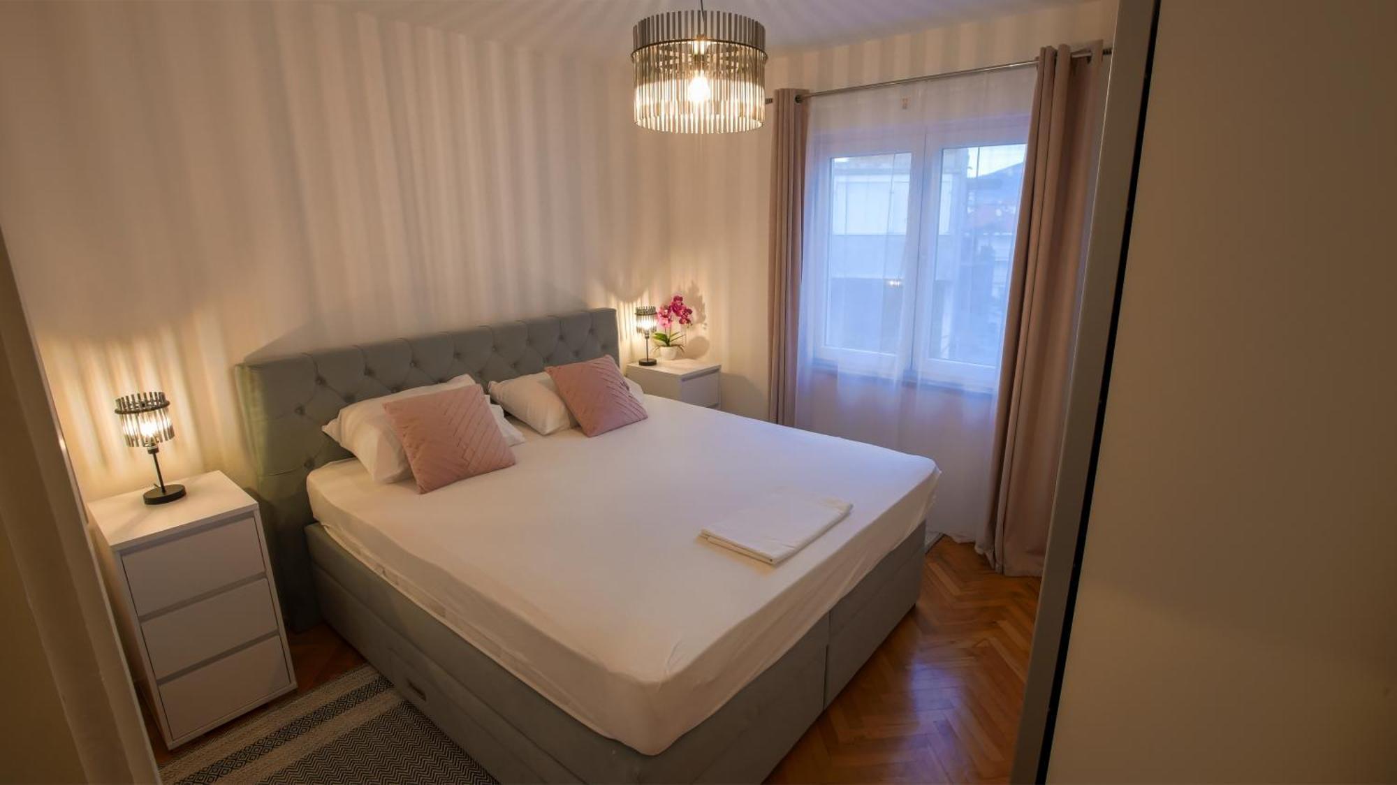 Apartman Mia With Pool1 Σπλιτ Εξωτερικό φωτογραφία