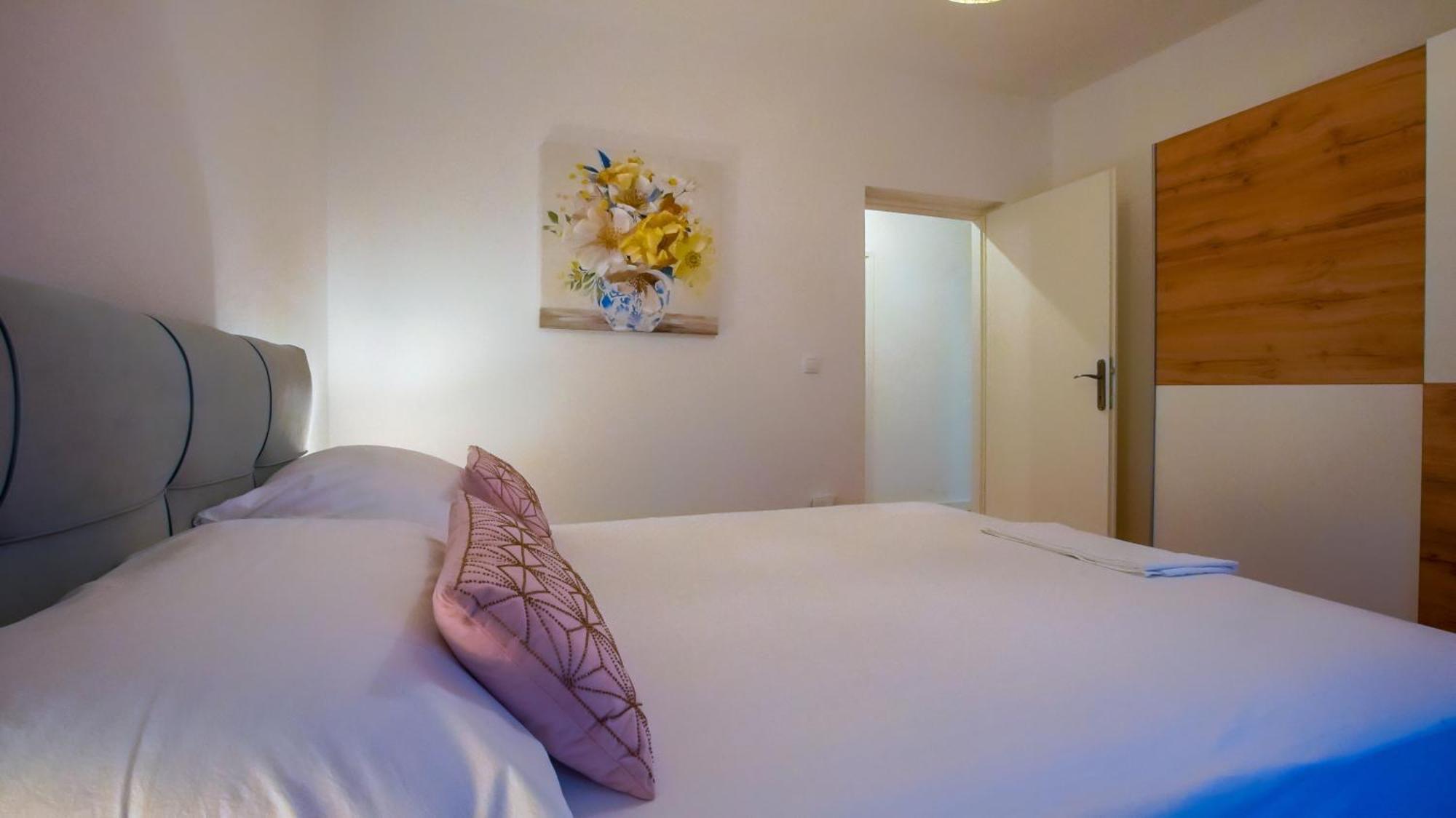 Apartman Mia With Pool1 Σπλιτ Εξωτερικό φωτογραφία