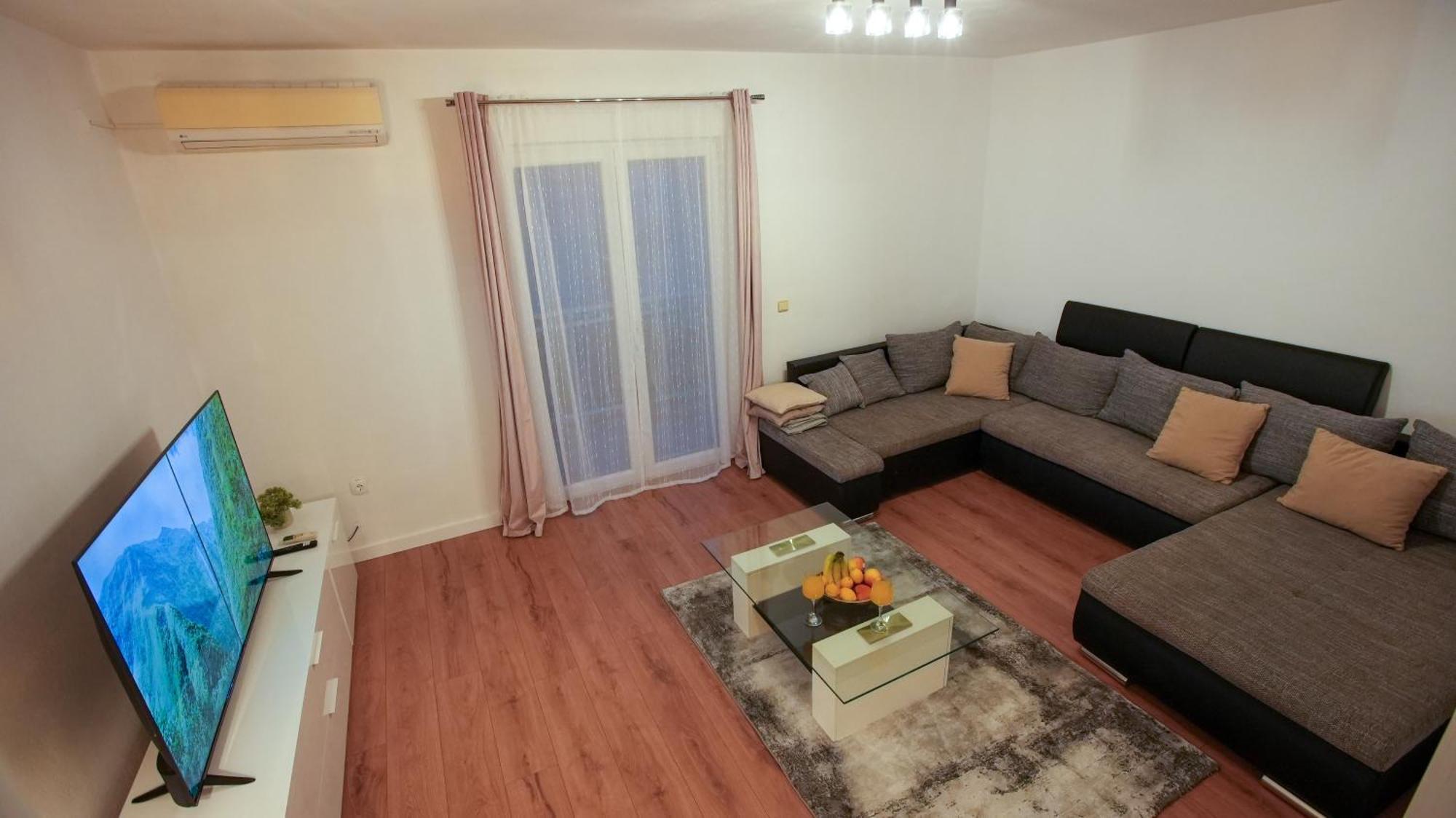 Apartman Mia With Pool1 Σπλιτ Εξωτερικό φωτογραφία
